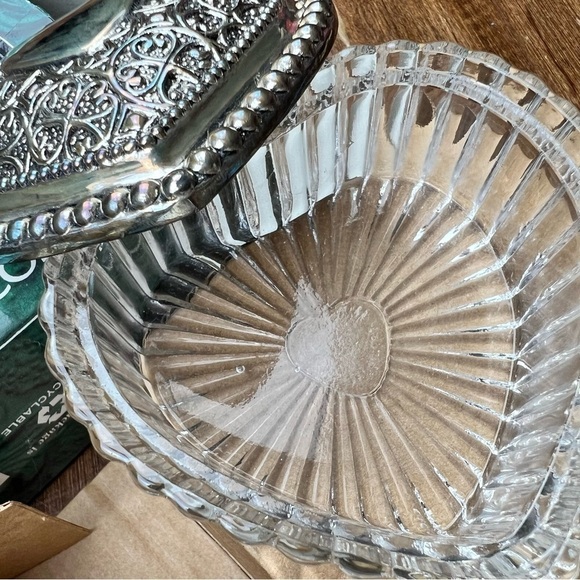 Silverplated Jewelry Box & Ring Holder Heart Shaped NIB International Silver Co. - Picture 5 of 13